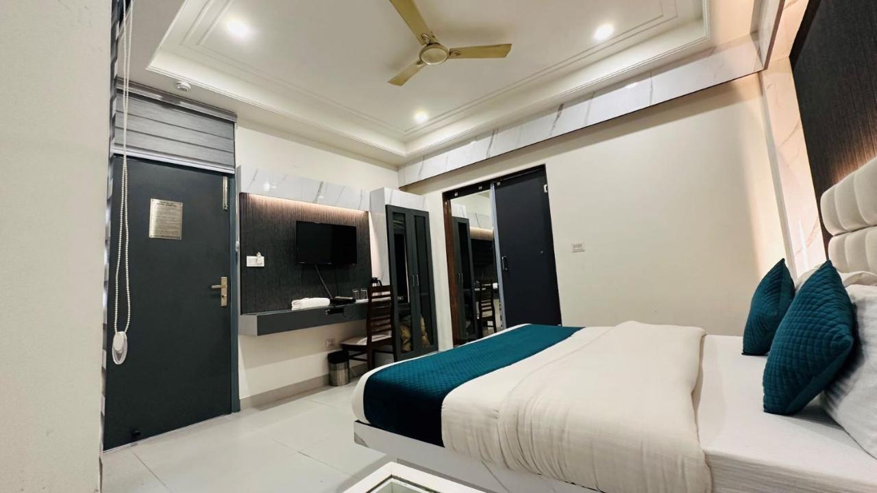 Hotel Baba Deluxe Near New Delhi Railway Station And City Center -By Rcg Hotels Ngoại thất bức ảnh