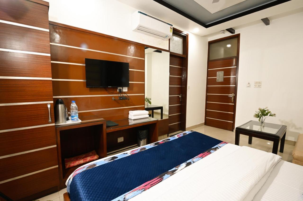 Hotel Baba Deluxe Near New Delhi Railway Station And City Center -By Rcg Hotels Ngoại thất bức ảnh
