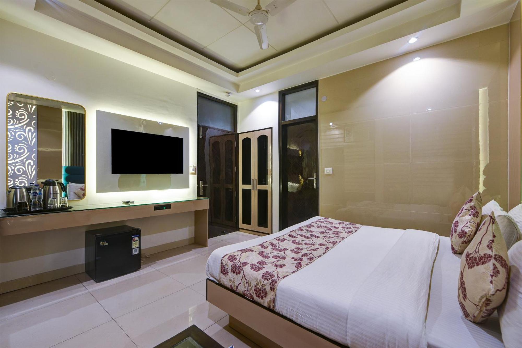 Hotel Baba Deluxe Near New Delhi Railway Station And City Center -By Rcg Hotels Ngoại thất bức ảnh