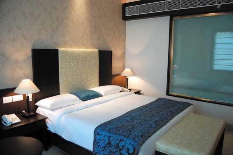 Hotel Baba Deluxe Near New Delhi Railway Station And City Center -By Rcg Hotels Phòng bức ảnh